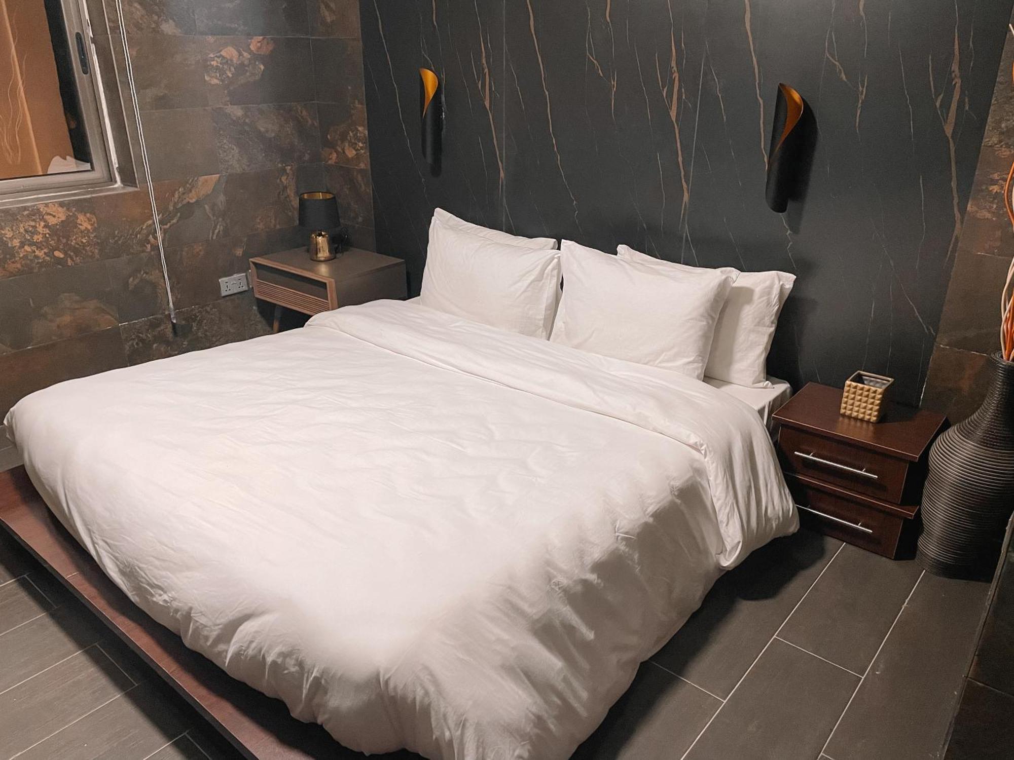 Sky Suites East Legon Accra Exterior photo